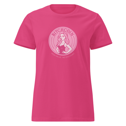 Naisten pinkki t-paita, jossa sävy sävyyn toteutettu bitchcoin-printti. Kolikon keskellä piirretty pin-up-tyylinen nainen ja mukana teksti “High value. No discount.” Tyttömäinen väri ja feministinen asenne samassa paidassa.