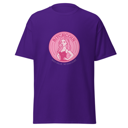 Liila unisex t-paita, jossa pinkki kolikkokuvio. Kolikossa pin-up-tyylinen nainen puhaltaa purkkapalloa ja lukee "BITCHCOIN – High value. No discount."